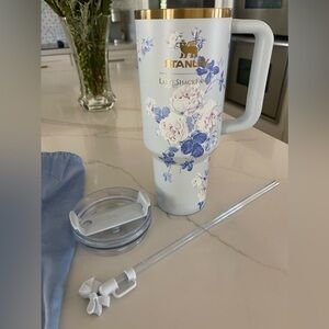 Stanley/ Love Shack Fancy Everblooming Rosettes 40 oz Tumbler. New in box!
